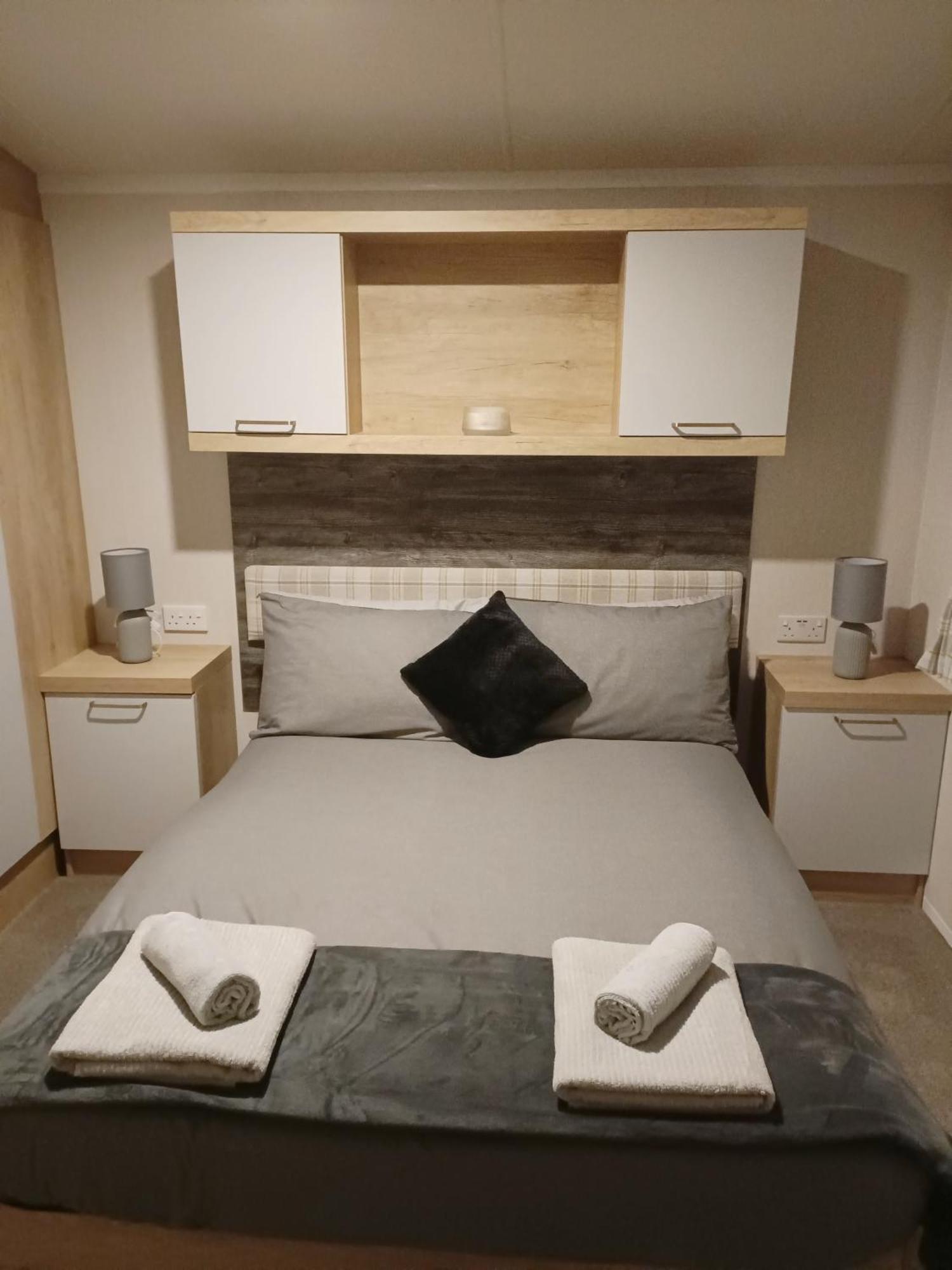 Hillingworth'S Hot Tub Retreat - Lochmaben Villa ดัมฟรีส์ ภายนอก รูปภาพ